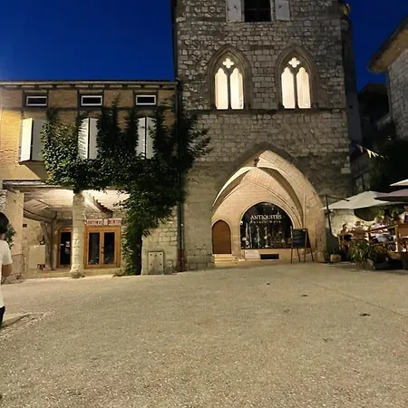Holiday home Mondesir The Little House And Its Bastide