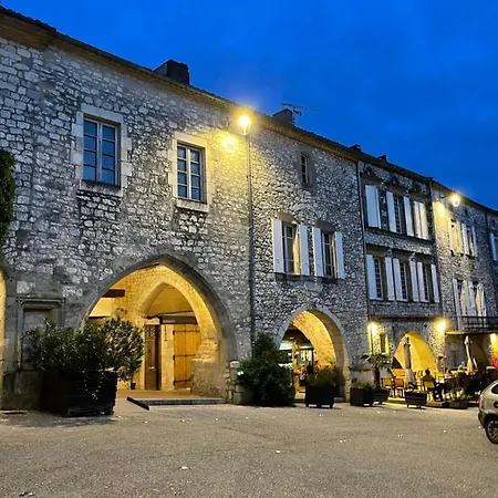Holiday home Mondesir The Little House And Its Bastide *