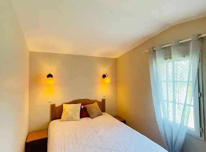 Mondesir The Little House And Its Bastide *